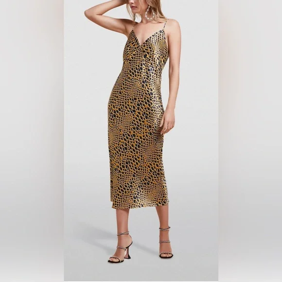 green emerald velvet dress Casarile Snake Print V-Neck Balloon Sleeve Maxi Dress – Club L London
